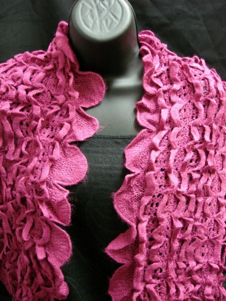 Ruffle Edge Fashion Scarf